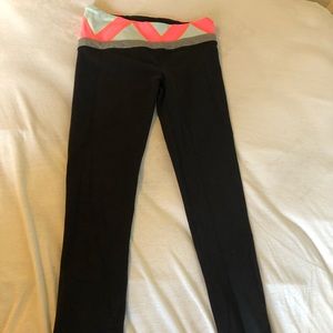 black ivivva yoga pants